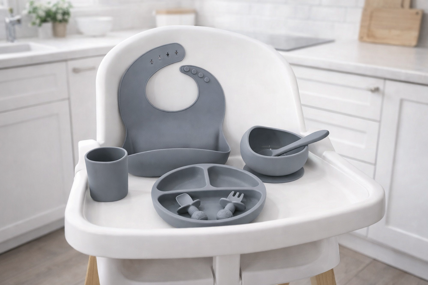 Ensemble Repas Bébé en Silicone – Bavoir, Assiette, Bol, Tasse & Cuillères | Sans BPA